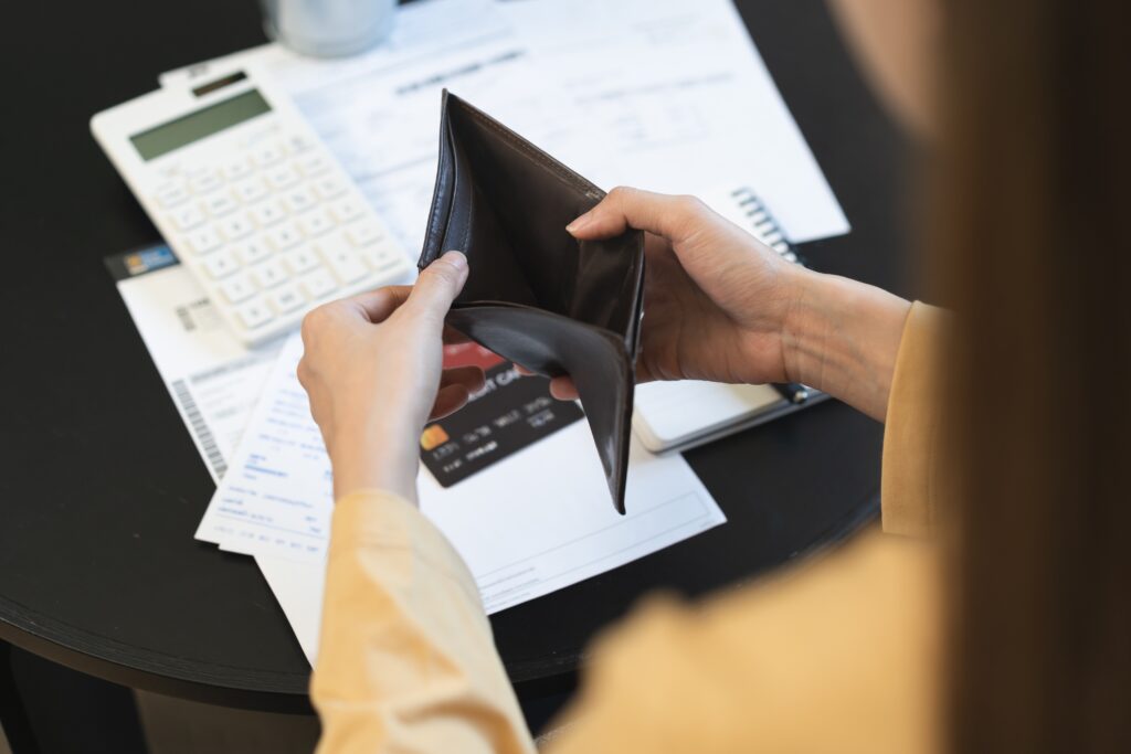 ゴミ屋敷を片付けたいけれどお金がない